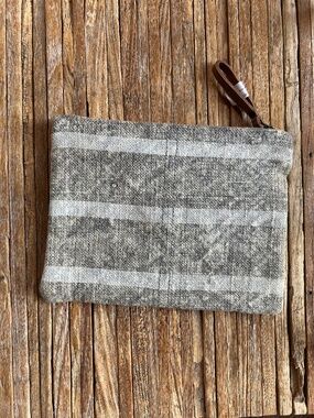 Washed aged linen pouch